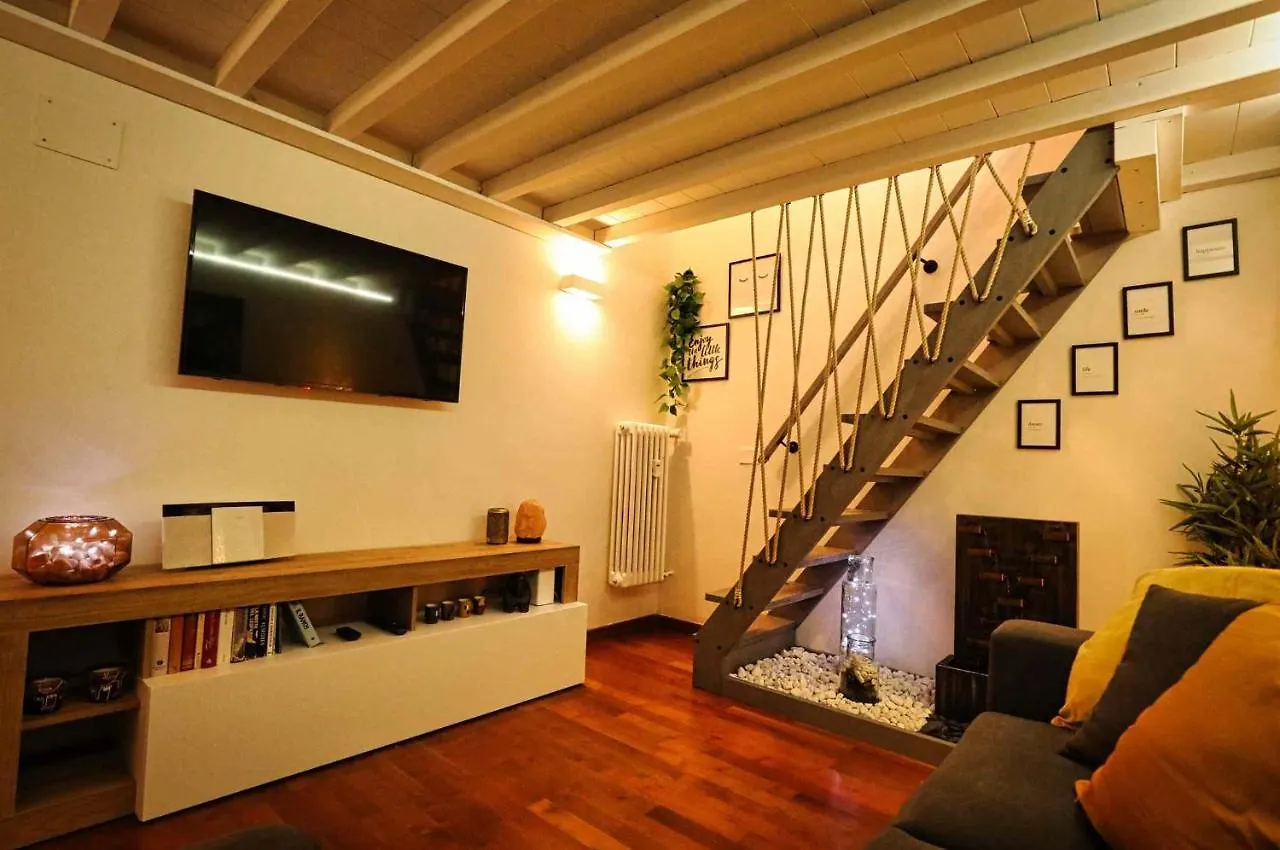 Apartment Green House Bologna Italy